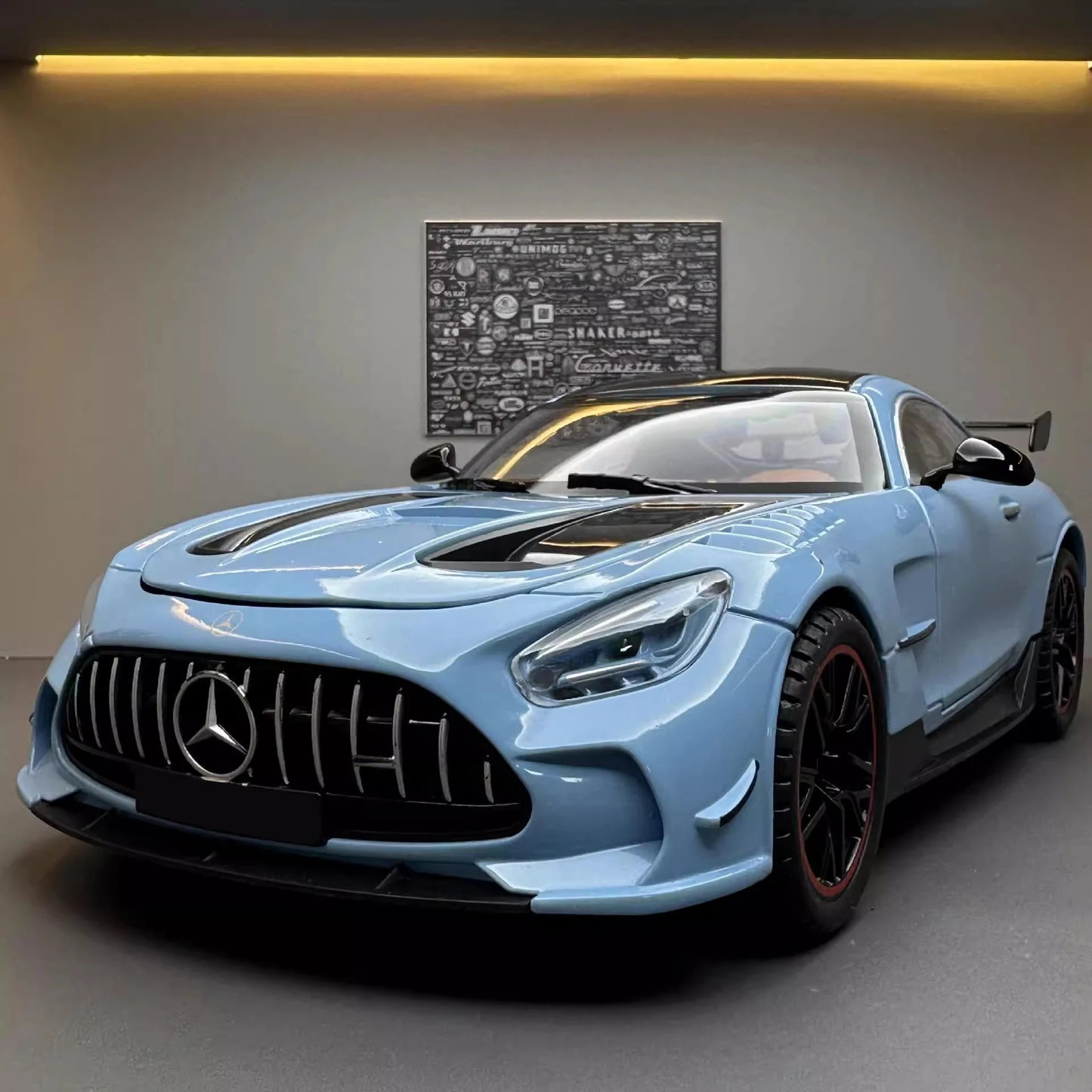 Large 1:18 Mercedes Benz GTR Miniature Collection Simulation Alloy Car Diecast Vehicle Sound & Light Toys Car For Children Gifts