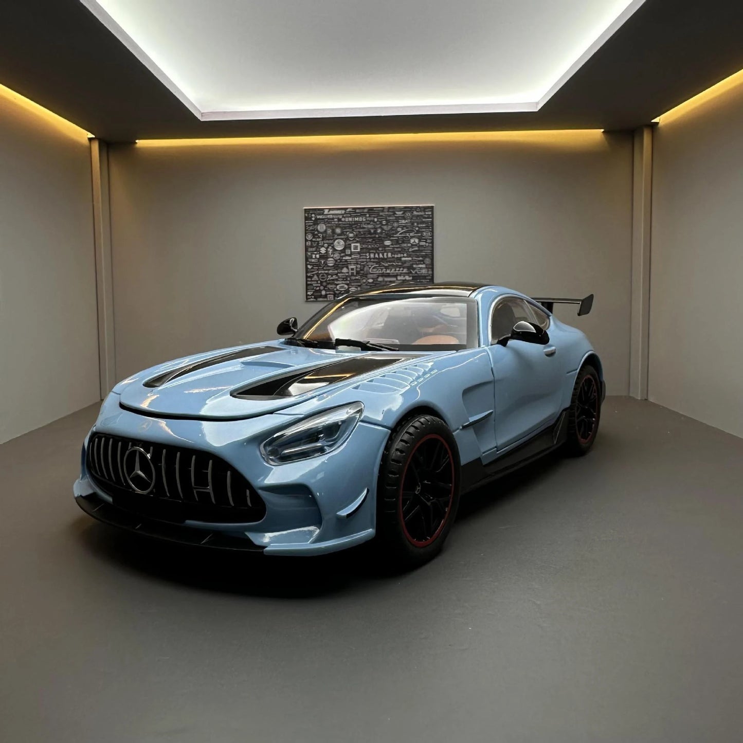 Large 1:18 Mercedes Benz GTR Miniature Collection Simulation Alloy Car Diecast Vehicle Sound & Light Toys Car For Children Gifts